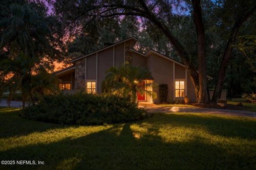 7992 Green Glade Rd, Jacksonville, FL, 32256-7352 | Card Image