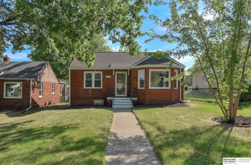 3047 Arcadia Avenue, Omaha, NE, 68111 | Card Image