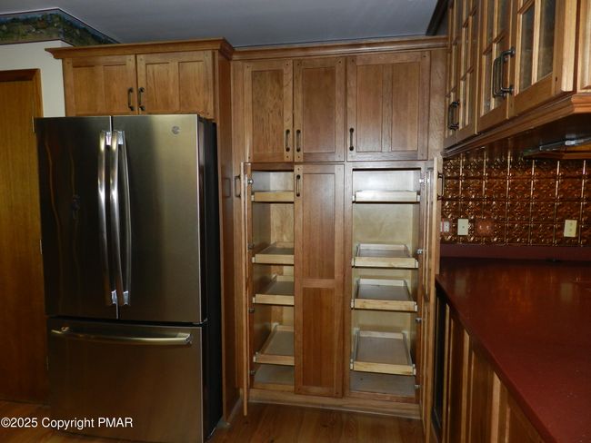 Large Pantry | Image 18