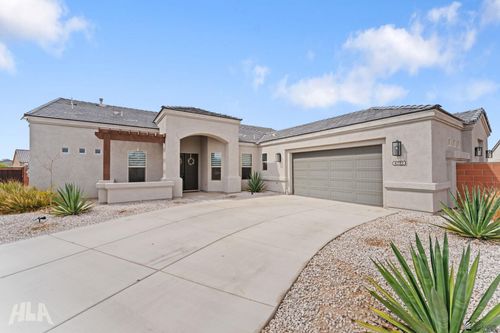 8222 E Crow Ln, Yuma, AZ, 85365-1302 | Card Image
