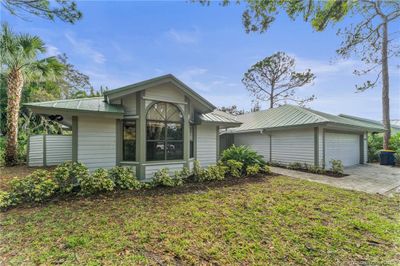 5199 Sw Landing Creek Drive, House other with 3 bedrooms, 2 bathrooms and 2 parking in Palm City FL | Image 2