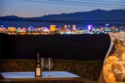 7 Contrada Fiore Dr, Henderson, NV, 89011-3146 | Card Image