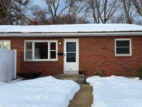 0-203 Manzella Ct, Rockland, MA, 02370-1446 | Card Image