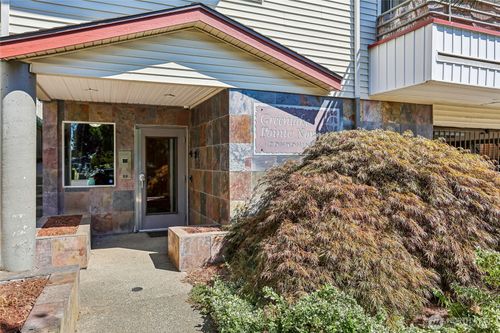 104-1124 N 92nd St, Seattle, WA, 98103-3367 | Card Image