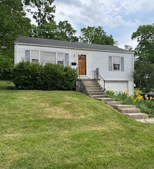 107 Bender Dr, Frankfort, KY, 40601-3635 | Card Image