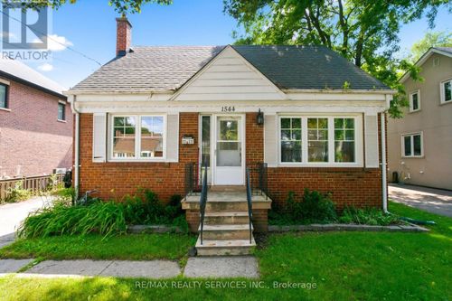 1544 Alexandra Blvd, Mississauga, ON, L5E2B6 | Card Image