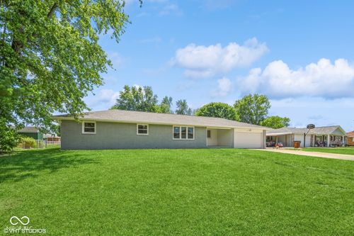 1129 Franklin St, Taylorsville, IN, 47280-7780 | Card Image
