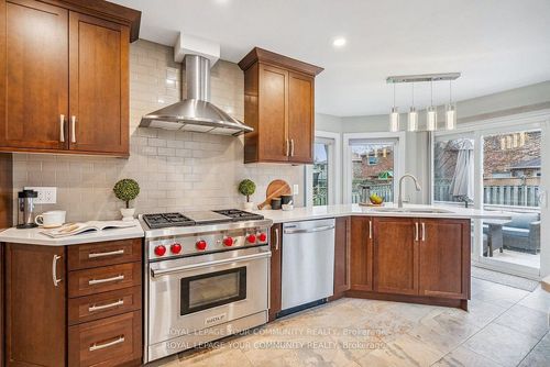 16 Grasett Cres, Barrie, ON, L4N6Z8 | Card Image