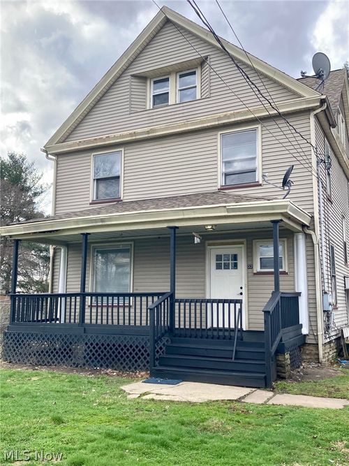 32 Summit Ave, Niles, OH, 44446-3664 | Card Image