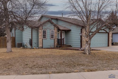 1802 Copperdale Dr, Rapid City, SD, 57703-4746 | Card Image
