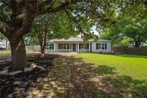 750 Garden Acres Blvd, Bryan, TX, 77802-4034 | Card Image