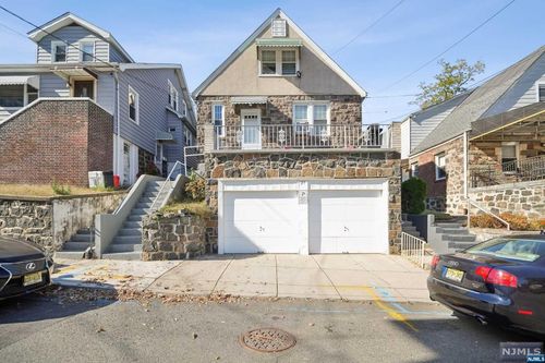 23 Glen Street, Cliffside Park, NE, 07010 | Card Image