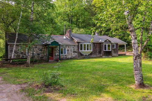 2277 Vt Route 30, Jamaica, VT, 05343-9717 | Card Image