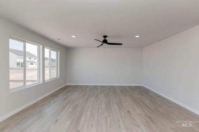 5302 E Burnte Peak St, House other with 4 bedrooms, 3 bathrooms and 3 parking in Nampa ID | Image 10