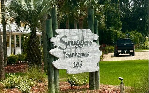 206 10th St Se, Steinhatchee, FL, 32359-3200 | Card Image