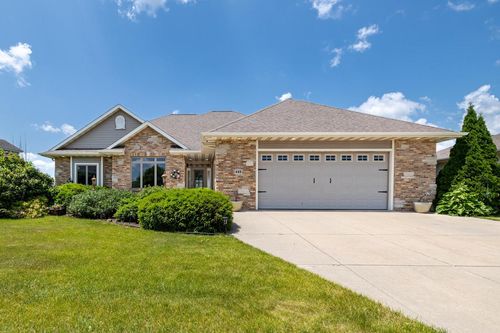 449 Tahoe Lane, Hartford, WI, 53027 | Card Image