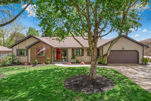 3723 Troon Dr, Uniontown, OH, 44685-8897 | Card Image