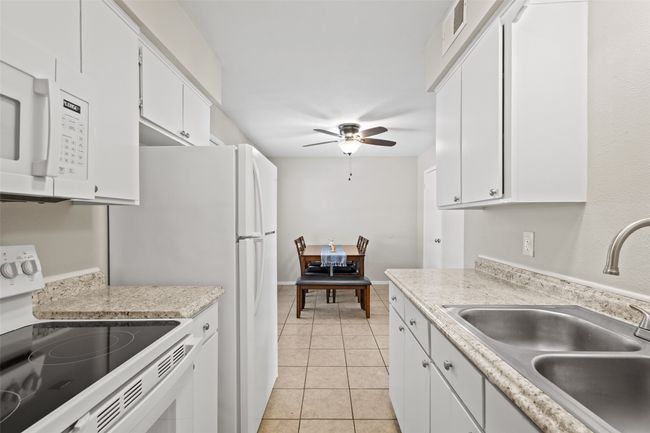 APT-6 - 1905 W Morton St, House other with 3 bedrooms, 2 bathrooms and null parking in Denison TX | Image 15