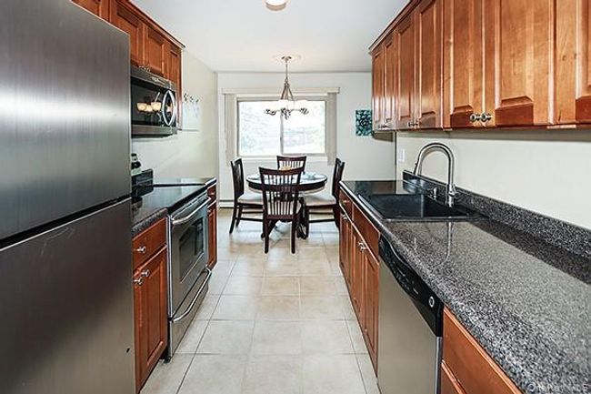 Stainless steel appliances | Image 5