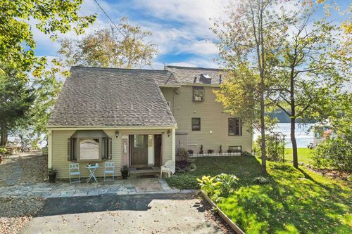 30 Holiday Shore Dr, Dunbarton, NH, 03046-4512 | Card Image