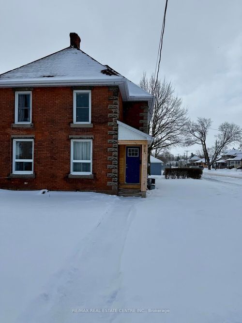 318 Clarence St, Port Colborne, ON, L3K3G8 | Card Image