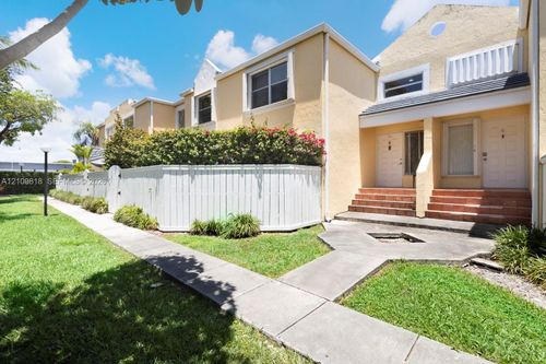 8-6870 Sw 45th Ln, Miami, FL, 33155-6830 | Card Image