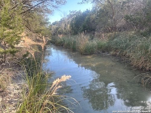 000 E Bear Springs Rd, Pipe Creek, TX, 78063 | Card Image