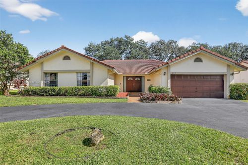 8419 Nw 55th Ct, Coral Springs, FL, 33067-2828 | Card Image