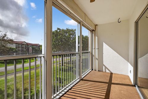 307j-12750 Sw 4th Ct, Pembroke Pines, FL, 33027-1727 | Card Image