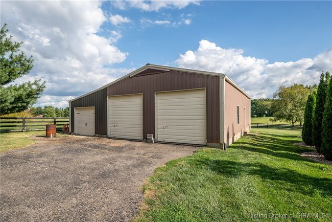 5142 Scottsville Rd, Home with 3 bedrooms, 3 bathrooms and null parking in Floyds Knobs IN | Image 50
