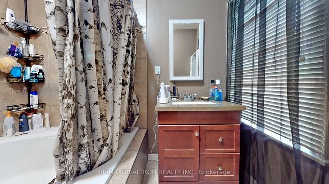292 Celina St, House other with 4 bedrooms, 2 bathrooms and 3 parking in Oshawa ON | Image 20