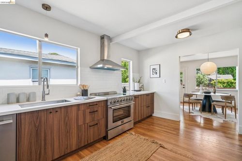 2323 Browning St, Berkeley, CA, 94702 | Card Image