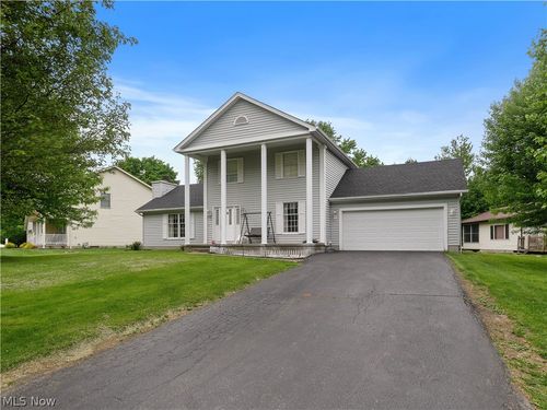 7708 Buchanan Dr, Boardman, OH, 44512-5743 | Card Image
