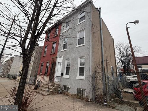 363 E Airy St, NORRISTOWN, PA, 19401-5039 | Card Image