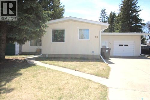69 Dalewood Cres, Yorkton, SK, S3N2P6 | Card Image