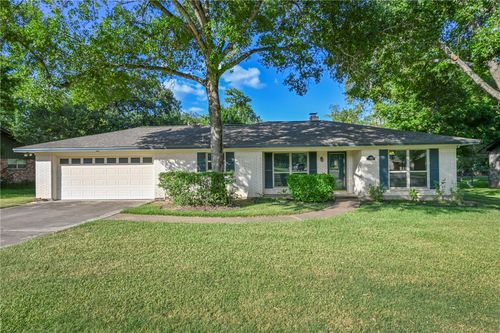 1907 Langford St, College Station, TX, 77840-4831 | Card Image