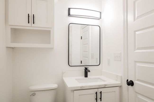 2nd Bathroom | Image 36
