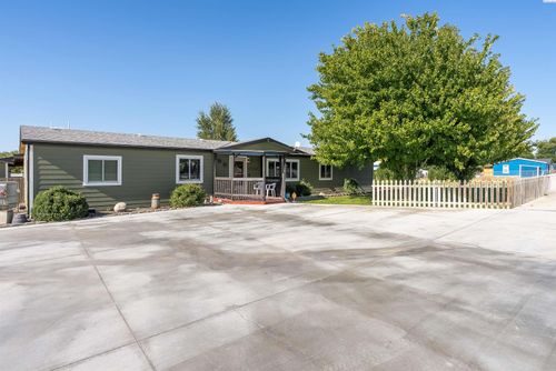 17004 E Ruppert Rd, Benton City, WA, 99320-8756 | Card Image