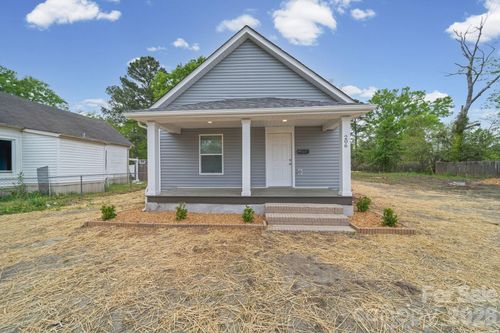 206 Legrand St, Cheraw, SC, 29520-3108 | Card Image