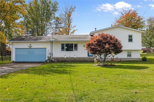 1337 Benton Rd, Salem, OH, 44460-7621 | Card Image