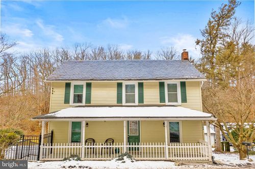 1988 Windy Hill Rd, NEW FREEDOM, PA, 17349-8523 | Card Image