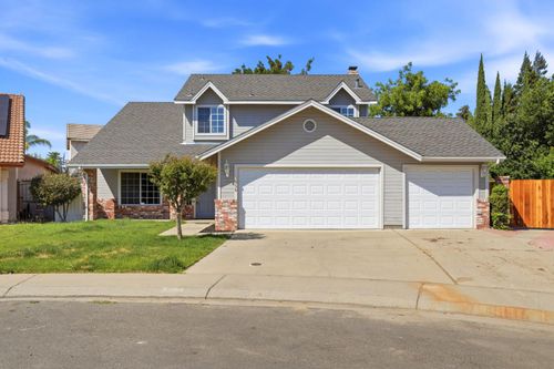 936 Oakbrooke Ct, Modesto, CA, 95351-4900 | Card Image