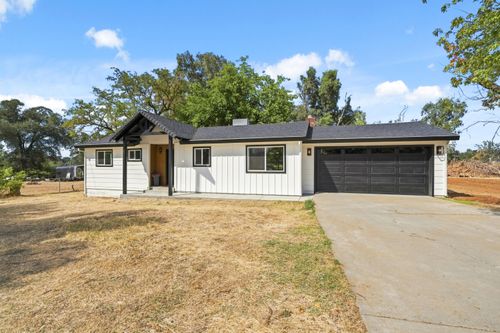 20620 Scenic Dr, Cottonwood, CA, 96022-9307 | Card Image