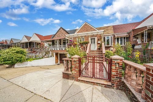 133 E 87th St, New York, NY, 10128-1169 | Card Image