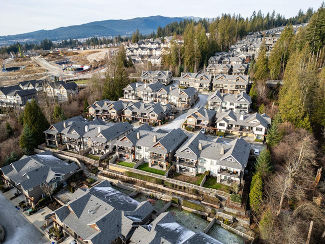 128 - 3458 Burke Village Promenade, Townhouse with 2 bedrooms, 3 bathrooms and 4 parking in Coquitlam BC | Image 35