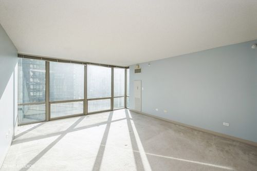 1804-2 E Erie St, Chicago, IL, 60611-3663 | Card Image