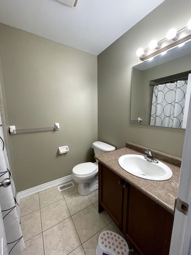 2 Ruben St, House attached with 3 bedrooms, 4 bathrooms and 1 parking in Whitby ON | Image 16