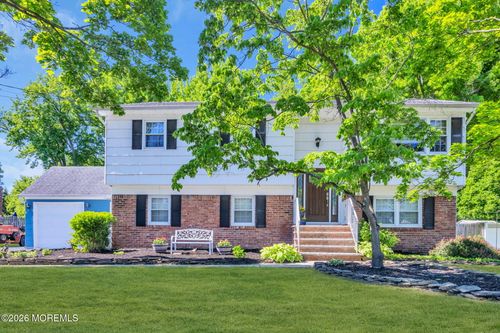 62 Warren Pl, Middletown, NJ, 07748-1033 | Card Image