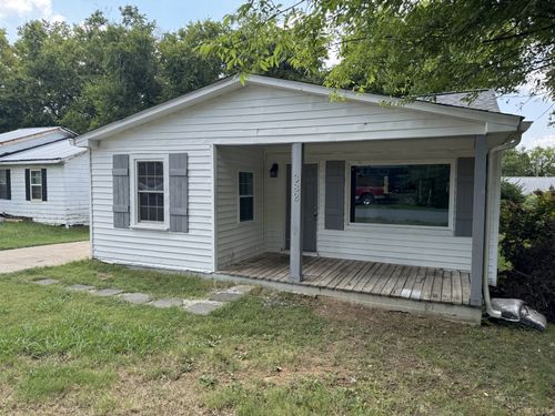 382 S Magnolia St, Gallatin, TN, 37066-2240 | Card Image