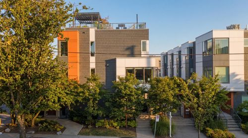 639 Victoria Drive, Vancouver, BC, V5L0C3 | Card Image